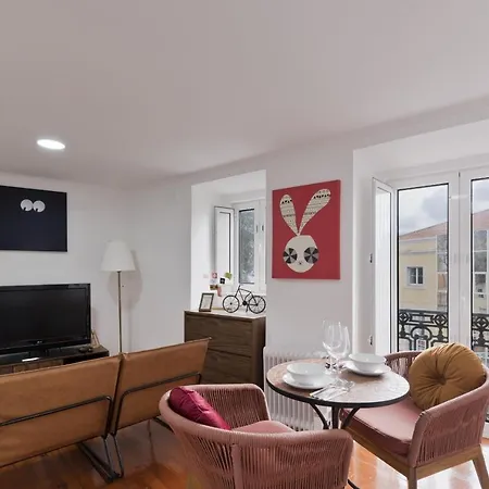 Bmyguest - Alfama River * Lissabon