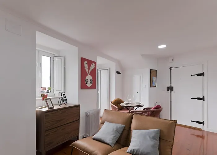 Bmyguest - Alfama River *